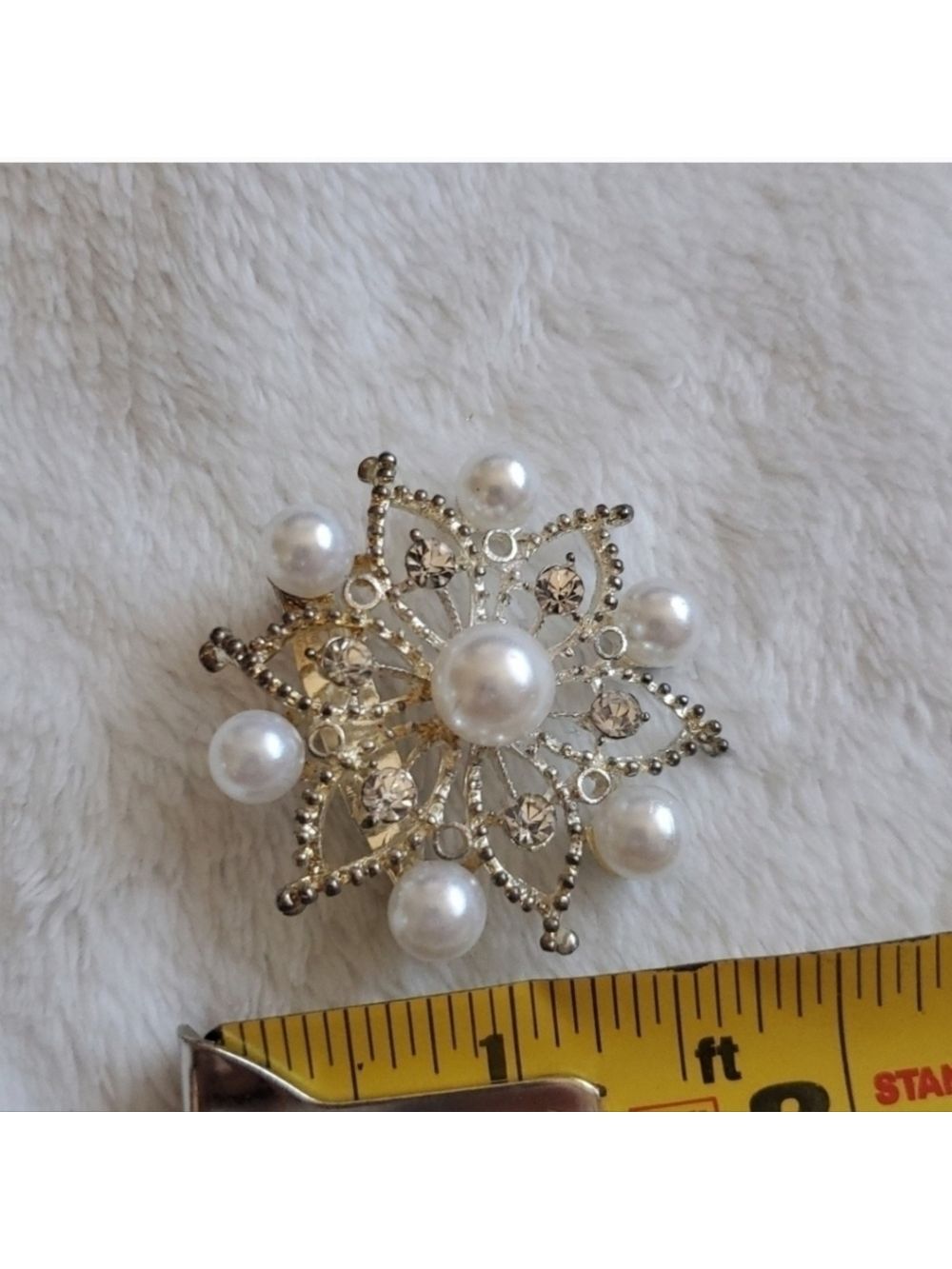 Faux Pearl Rhinestone Brooch Pin - Picture 3 of 6